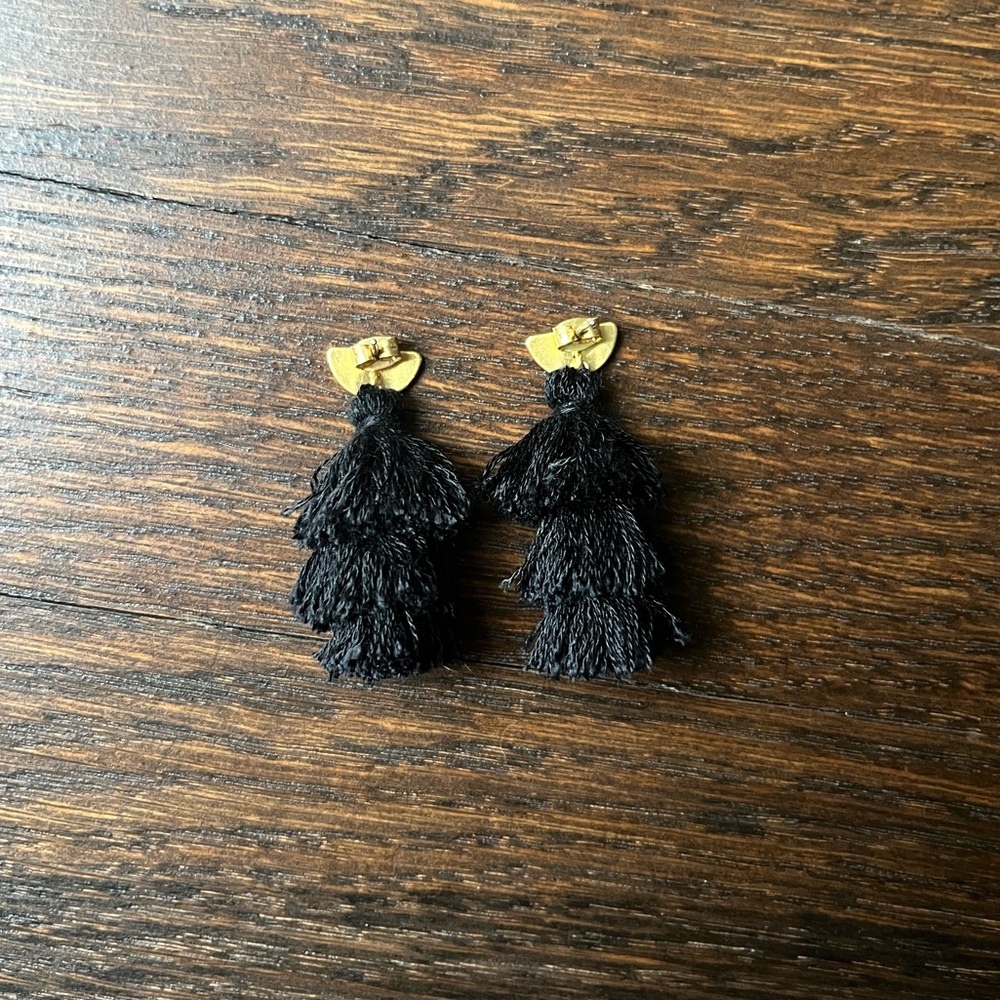Madewell Tiered Tassel Earrings - Picture 2 of 2